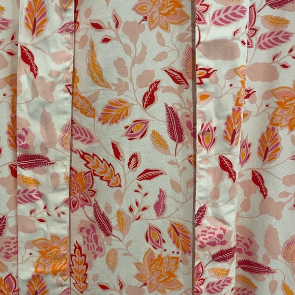 Croft & Barrow printed sleeveless tunic with pockets.  Includes tie size… - Picture 4 of 4